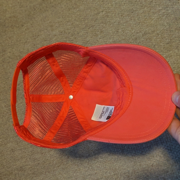 The North Face unisex trucker cap - Picture 4 of 6